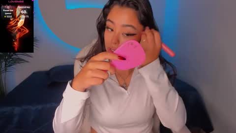 Snapshot of ariana_pierce chatting on October 8, 12:31 pm Ariana online show from October 8, 12:31 pm