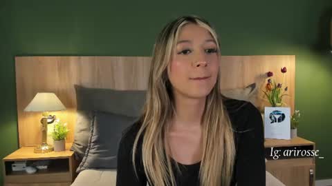 Ariana  online show from June 20, 1:25 pm
