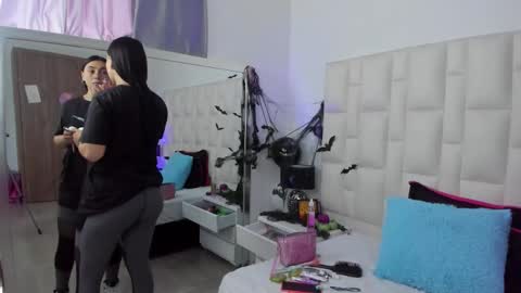 Snapshot of ariana_rouse_ chatting on October 23, 4:57 pm  ariana  online show from October 23, 4:57 pm