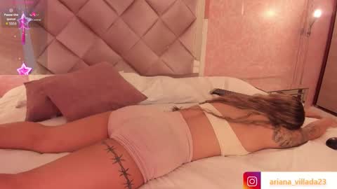 Snapshot of ariana_villada chatting on October 29, 3:44 am Ari online show from October 29, 3:44 am