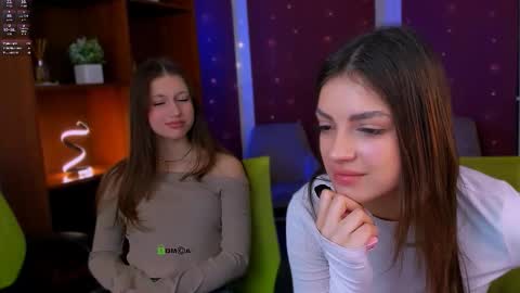 arianaa_cat online show from February 6, 1:47 pm