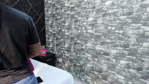 Snapshot of arianaablack chatting on February 6, 12:04 pm Ariana online show from February 6, 12:04 pm