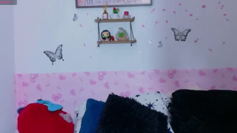 Ari  online show from March 31, 10:37 am