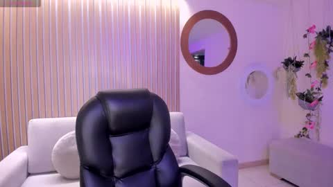 Ariana Dumont online show from October 9, 11:36 am