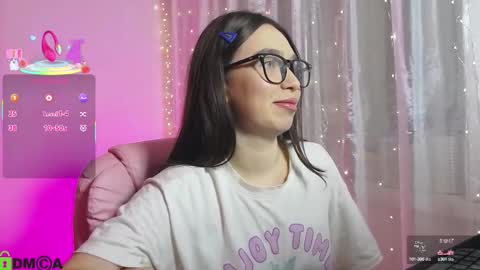 Snapshot of arianahot777 chatting on October 12, 9:39 pm arianahot777 online show from October 12, 9:39 pm