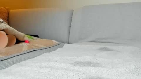 Ariana  Steven online show from December 17, 10:47 pm