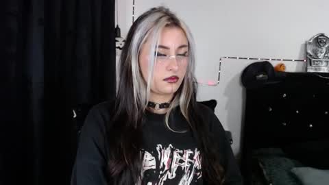 help me 100 hands up my OF is Free  online show from September 18, 11:03 pm