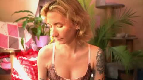 Olivka online show from July 12, 11:55 am
