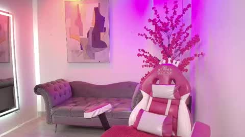 arianna_sweeet online show from September 18, 4:11 am