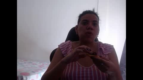 Snapshot of ariannaloovel chatting on September 30, 6:35 pm ariannaloovel online show from September 30, 6:35 pm