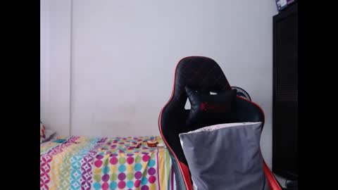 ariannaloovel online show from February 28, 6:40 pm