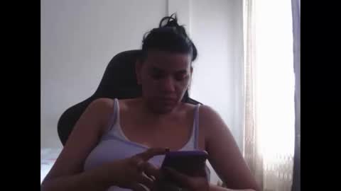Snapshot of ariannaloovel chatting on October 1, 6:46 pm ariannaloovel online show from October 1, 6:46 pm