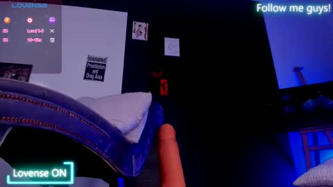 Aria  online show from October 9, 12:59 am