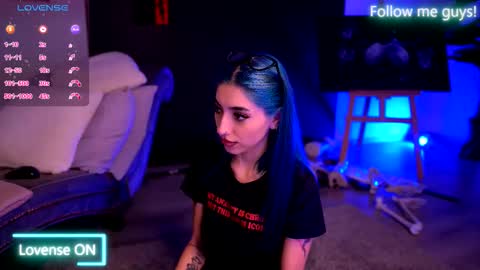 Aria  online show from October 12, 9:28 pm