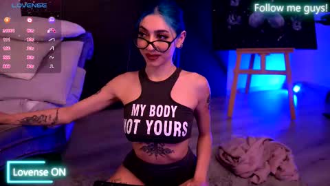 Aria  online show from October 5, 8:14 pm