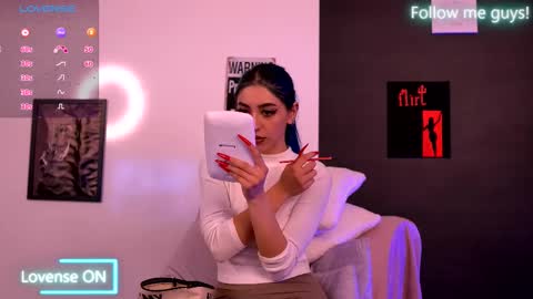 Aria  online show from September 19, 8:52 pm