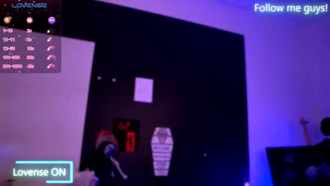 Aria  online show from October 19, 9:28 pm