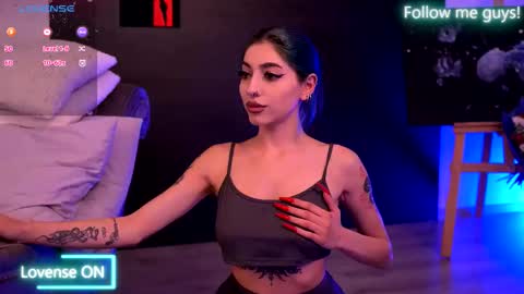 Aria  online show from September 25, 8:50 pm