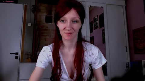 aribluush online show from December 15, 11:10 pm