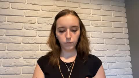 Mia online show from July 14, 6:01 pm