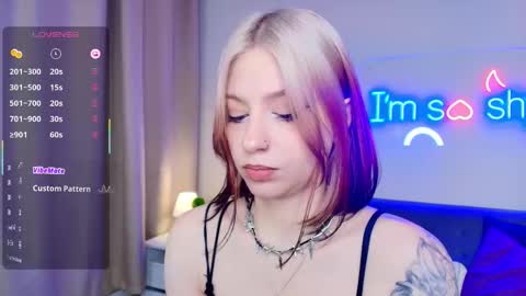 Ariel online show from November 25, 3:03 pm