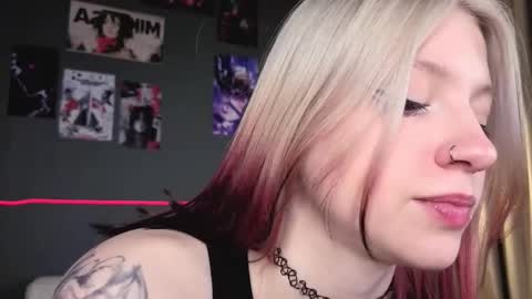 Ariel online show from March 4, 3:29 pm