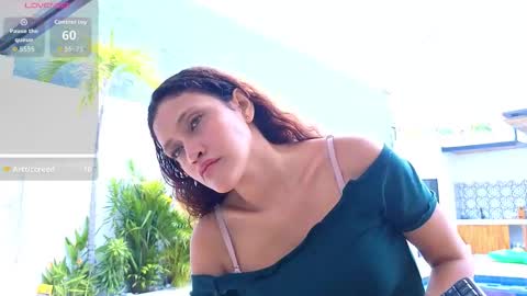 arielblossom____ online show from February 12, 12:07 pm