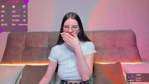 Ariella online show from December 19, 2:45 am