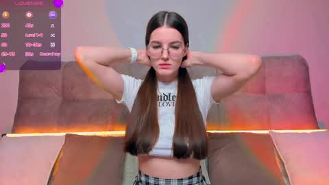 Ariella online show from December 16, 1:21 am