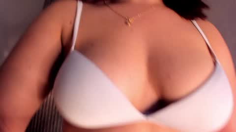 Ariel  online show from February 9, 4:04 am