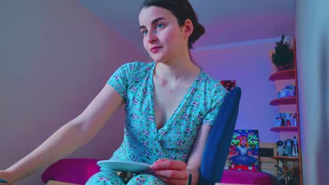 arielstonks_lovee online show from January 14, 4:04 am