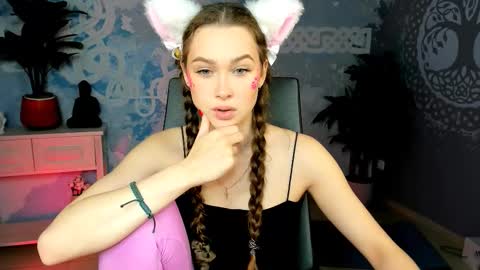 Snapshot of arielsykes chatting on September 9, 2:50 pm arielsykes online show from September 9, 2:50 pm