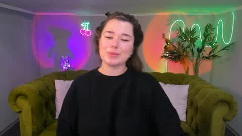 Ari online show from December 2, 9:10 am