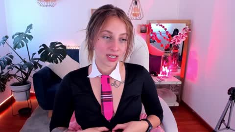 Snapshot of arii_1010_ chatting on January 29, 7:22 pm Ari online show from January 29, 7:22 pm