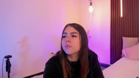  Arianna  online show from February 18, 3:33 pm