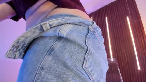  Arianna  online show from March 31, 2:06 pm