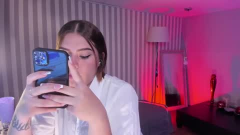  Arianna  online show from January 8, 1:31 pm