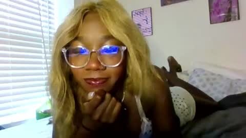 Ari Lael online show from July 13, 9:26 pm