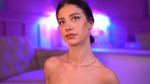 Snapshot of arinarhodes chatting on September 22, 7:23 pm Arina online show from September 22, 7:23 pm