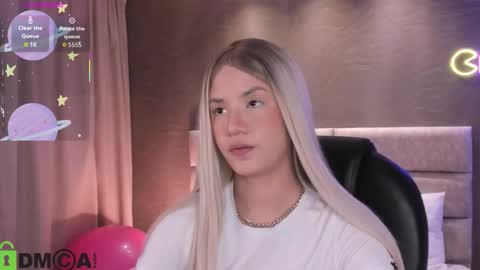 Ari  online show from February 6, 4:05 am