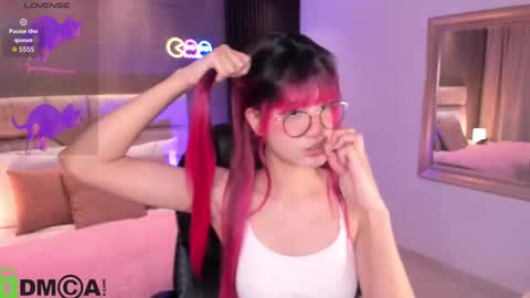 Ari  online show from October 4, 11:53 pm