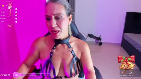 arisha_davis online show from December 13, 8:47 pm