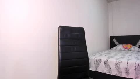 Snapshot of aristena_01 chatting on January 13, 11:27 pm aristena_01 online show from January 13, 11:27 pm