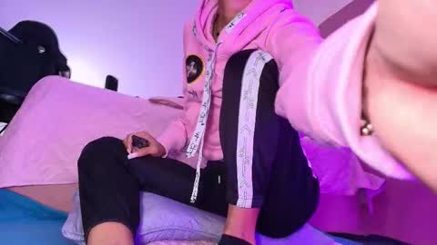 Snapshot of arleth_1 chatting on September 10, 3:17 am Arleth  online show from September 10, 3:17 am