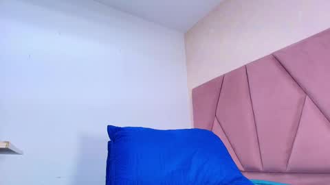 Snapshot of arleth_1 chatting on March 4, 3:00 am Arleth  online show from March 4, 3:00 am