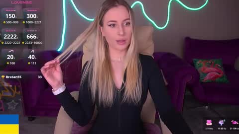 AROLINA online show from November 19, 11:05 pm