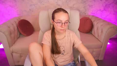 arrinawair online show from September 24, 7:51 am