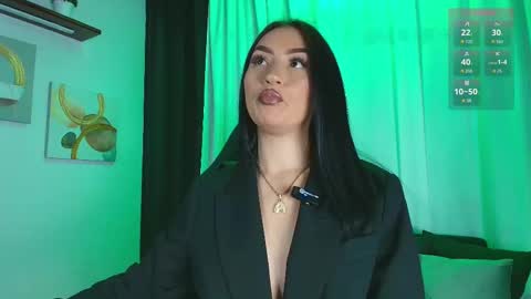 Snapshot of arrkabella chatting on October 8, 5:50 pm    online show from October 8, 5:50 pm