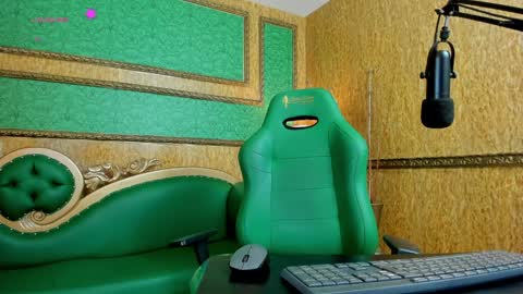 Snapshot of arrkabella chatting on January 9, 12:52 pm    online show from January 9, 12:52 pm