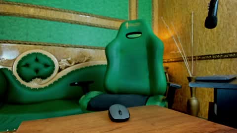 Snapshot of arrkabella chatting on January 10, 12:58 pm    online show from January 10, 12:58 pm